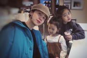 黄多多微博
，如何看待黄磊13岁女儿黄多多，染了一头紫发？