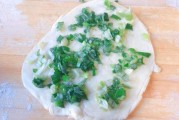 葱香油饼做法视频(葱香油饼做法视频窍门)