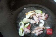 炒肉汤的做法视频(肉汤怎么做好吃视频)