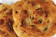 油饼的做法视频(油饼的做法视频教程)