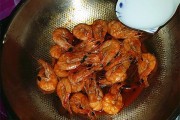 油焖大虾怎么做的视频(油焖大虾怎么做的视频讲解)