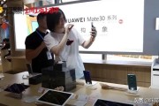 wb买粉丝自助下单活粉
，张大仙出现在某门店，一口气买下10台华为Mate30 Pro送给粉丝，你怎么评价？