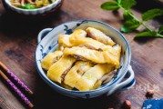 白斩鸡的制作方法小视频(白斩鸡的制作方法小视频教学)