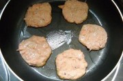 萝卜丝饼的做法视频(煎萝卜丝饼的做法视频)