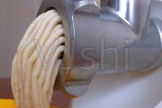 挂面是怎么做成的视频(挂面怎么做好吃视频教程)