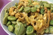 干锅蚕豆的做法视频(干锅蚕豆的做法视频教程)