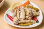 泡椒凤爪制作方法及视频(泡椒凤爪制作方法及视频窍门)