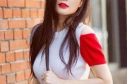 微博里那些搞颜色的
，李小璐最近在做什么？她的复出还有望吗？