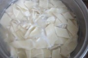 烩面片的做法视频(烩面片的做法视频窍门)