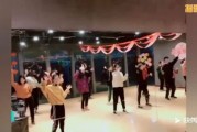 短视频跳舞(短视频跳舞的女孩叫什么名字)