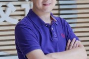 没有工作怎么申请微博黄V
，请教头条大神，以我现在没有职业的状况怎么才能拿到黄v？