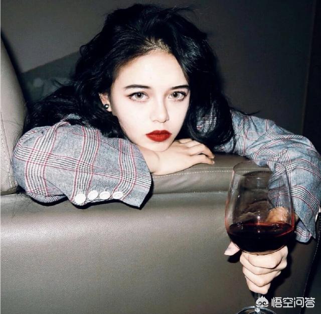 微博上有哪些有名的美妆时尚博主？