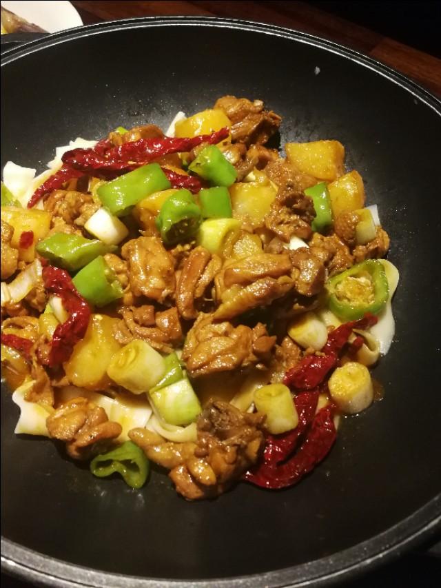 美食类如何加黄v？为什么回答差不多有10个问题，都没过？