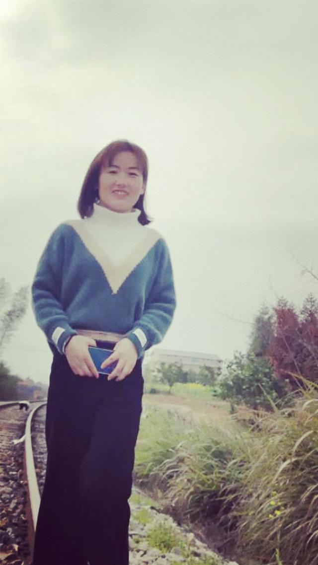 你在今日头条用了多长时间才被系统加的黄v？