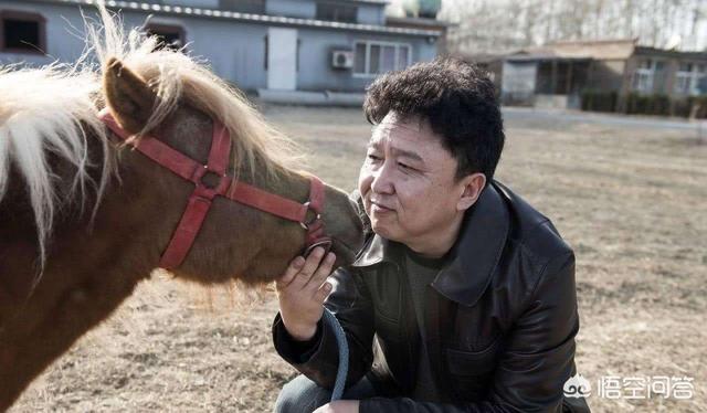 于谦近日因为微博围观敏感话题而被网友热议，大家觉得最近德云社为啥事这么多？