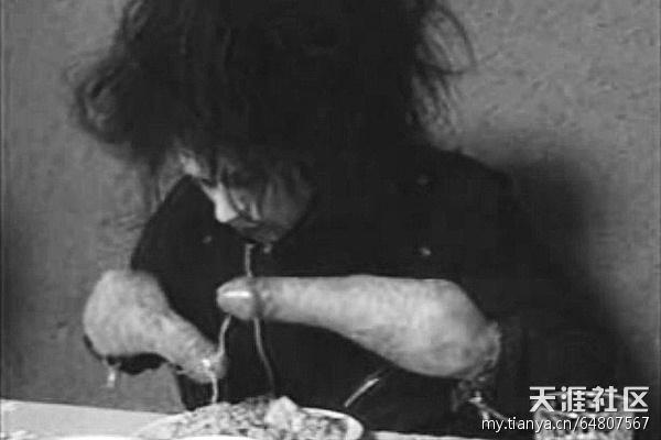 今天晚上手机丢在公交车上被人捡走。怎么办，我可能要红了。