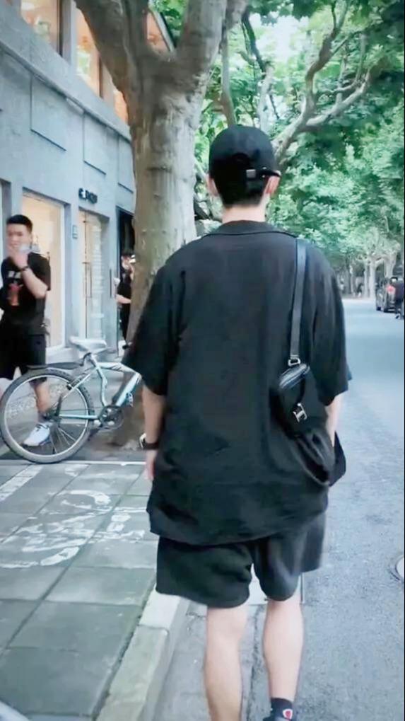 微博红v变身黄v，肖战到底发生了什么，四分钟视频说明了一切！