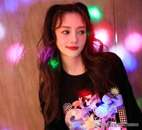 李小璐最近在做什么？她的复出还有望吗？