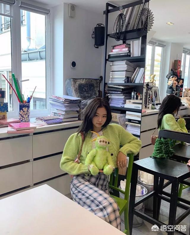 韩国小姐姐的女人味都很足，都是如何搭配的？