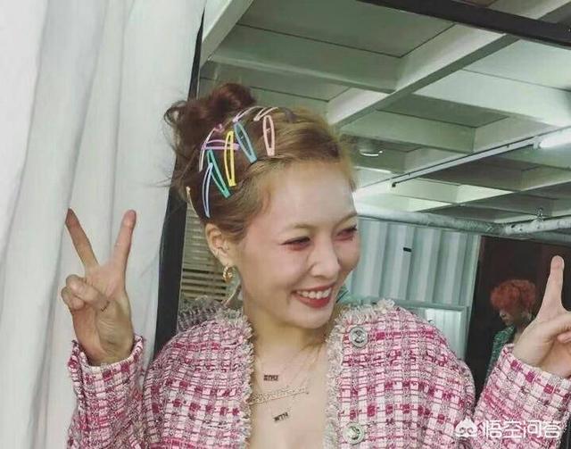 韩国小姐姐的女人味都很足，都是如何搭配的？