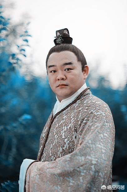 怎么看待一些有名的小说里有黄段子？