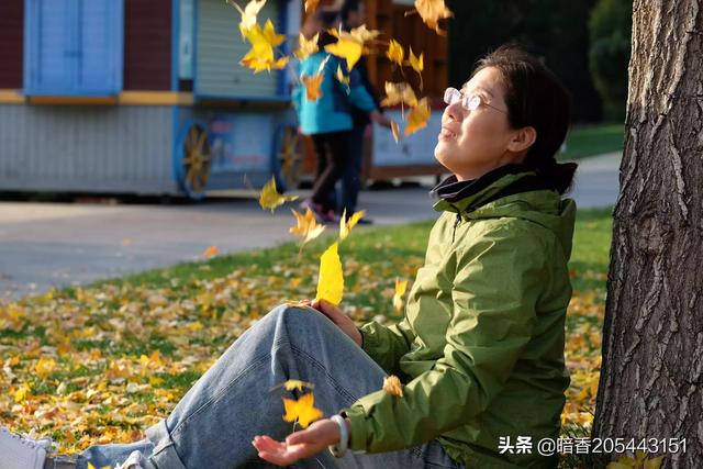一个女人自律到50岁是怎样的状态？