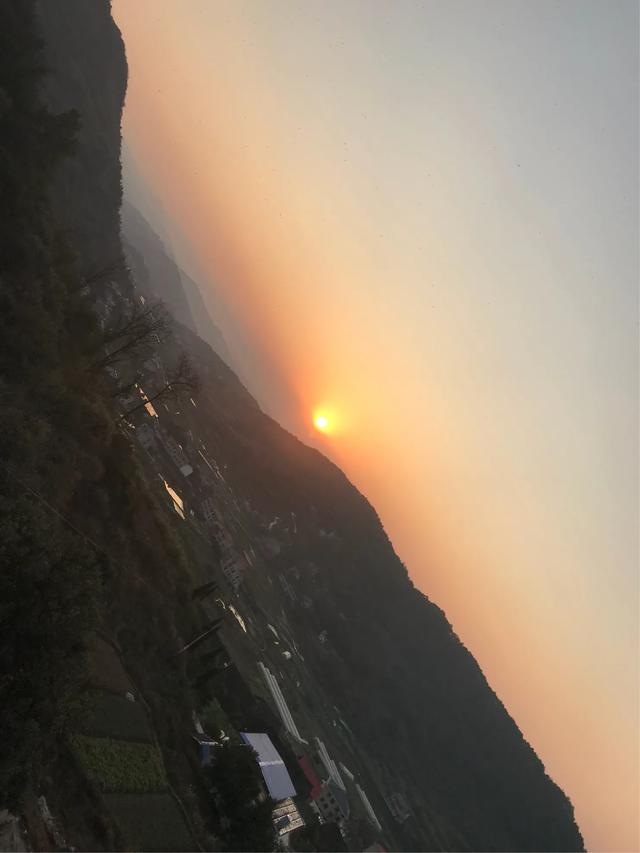 目前我在拿Vlog领域的黄V，求问黄V的大佬们，怎样算优质回答？