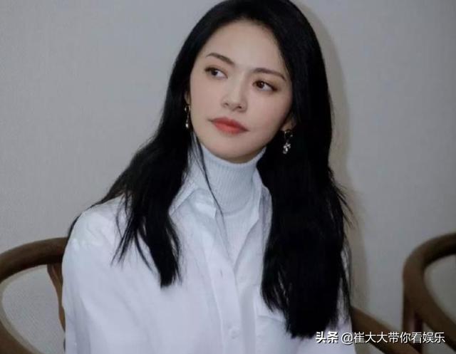 姚晨因为帮别人转发求助被质疑作秀买热搜，你怎么看待这事？