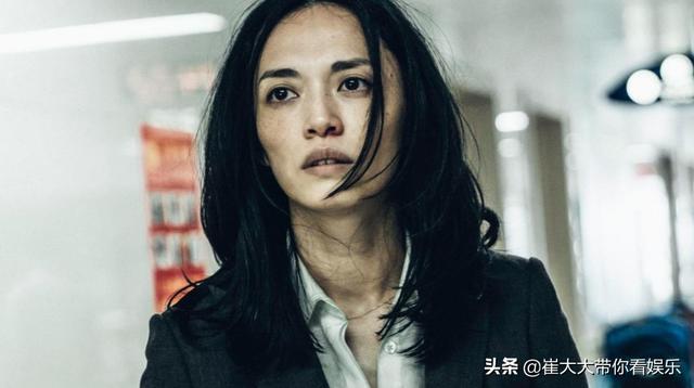 姚晨因为帮别人转发求助被质疑作秀买热搜，你怎么看待这事？