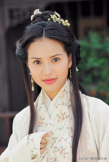黄药师的真名叫什么？为什么他没有真实姓名，他的过去又有什么故事？
