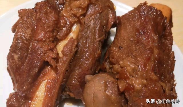 为什么我们平时买大骨要十几元一斤，现在很多自助酱大骨才29一位随便吃？