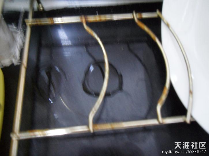 良品认证就放心了？大店客服就大气？好吧，买到生锈的沥水架算我倒霉