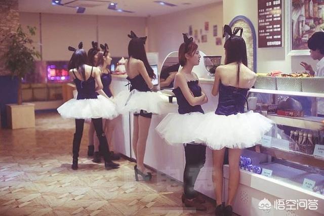 游戏陪玩“藏猫腻”，最高可达1小时500元，记者暗访陪玩女，画面不堪入目，你有何看法？