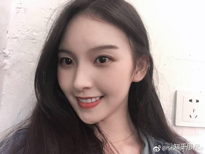 微博好看的女生博主(微博有哪些好看的女博主)