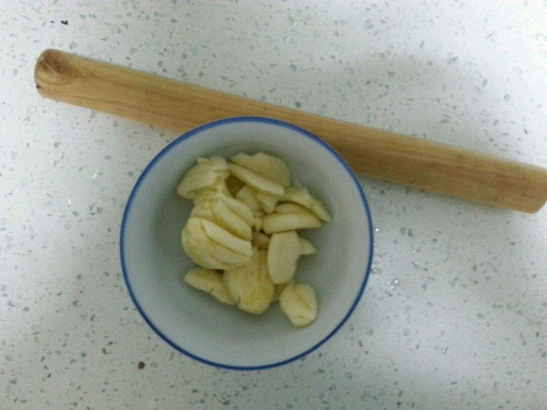 变蒜的做法视频(泡大蒜的制作方法视频)