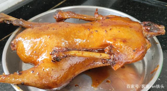 广东碌鹅的正宗做法视频(广东碌鹅的做法及配料视频)