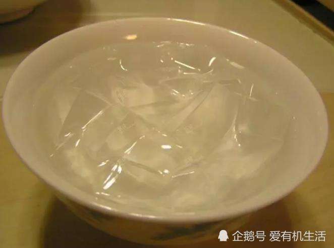 木莲豆腐怎么做视频(木莲粉怎么做木莲豆腐)