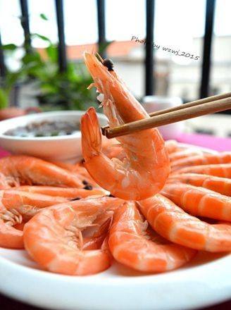 白灼虾做法视频教程(白灼虾的做法视频教程)