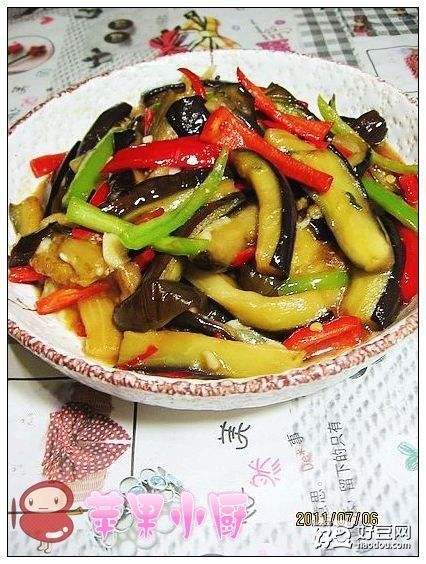 油淋茄子的做法视频(油茄子的做法大全视频)