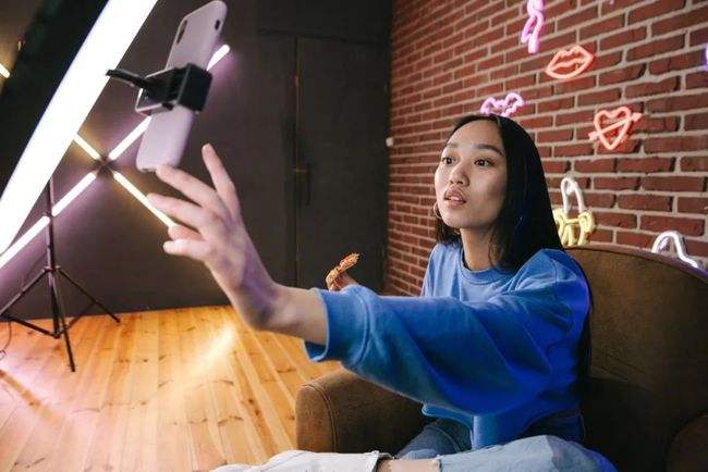 短视频怎么拍有创意(怎么拍有意思的短视频)