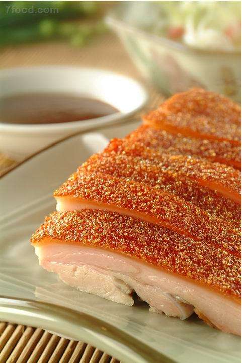 脆皮烤肉的做法视频(脆皮烤肉的做法家常做法)
