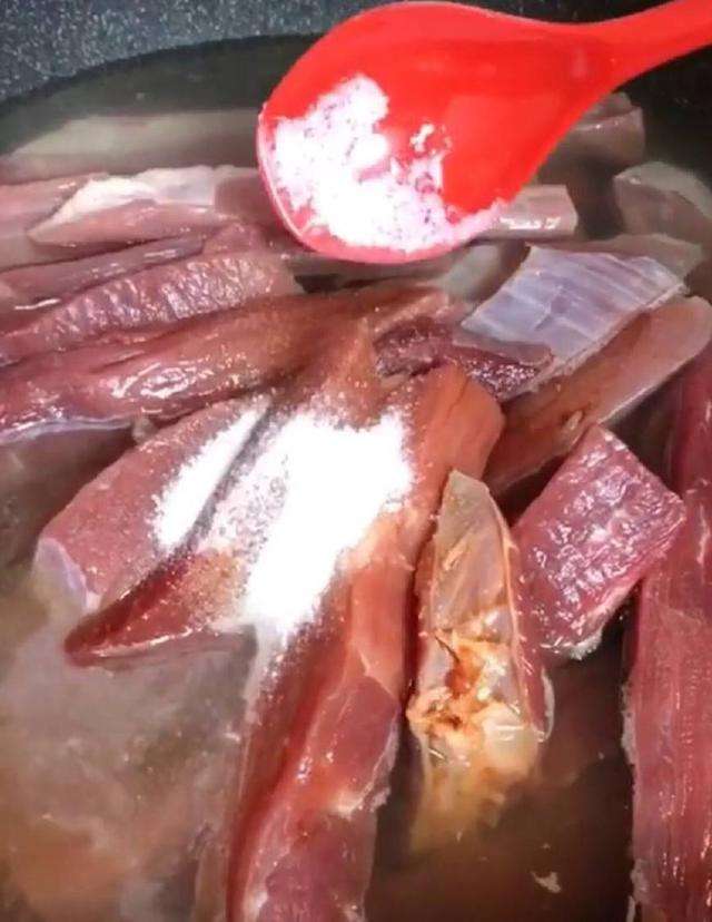 牛肉干怎么做家庭制作视频(牛肉干怎么做家庭制作视频教程)