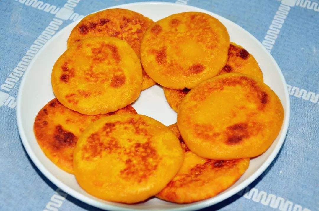 南瓜饼做法视频(正宗制作南瓜饼的做法视频)