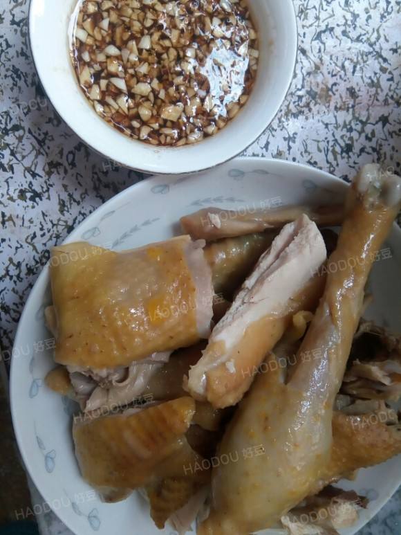 白切鸡的制作过程视频教程(白切鸡的制作过程视频教程下载)