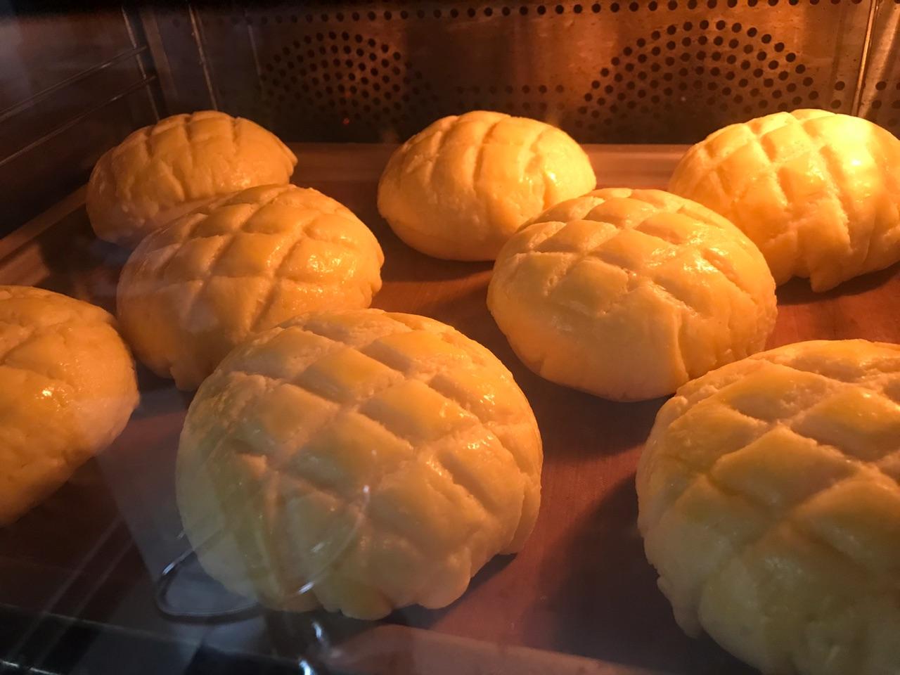 菠萝包做法视频(菠萝包做法视频窍门)