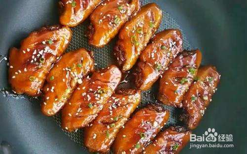 可乐鸡翅制作方法和视频(可乐鸡翅制作方法和视频大虾的做法)