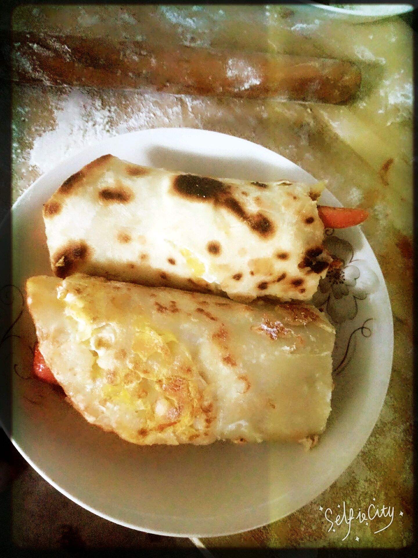 鸡蛋灌饼的做法视频(南京鸡蛋灌饼的做法视频)
