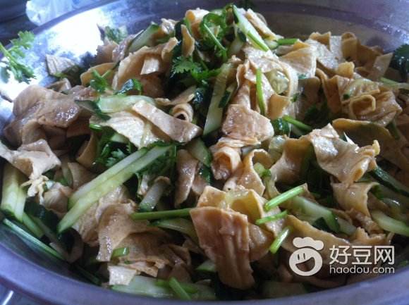 豆腐衣的做法视频(豆腐衣怎么做好吃视频)