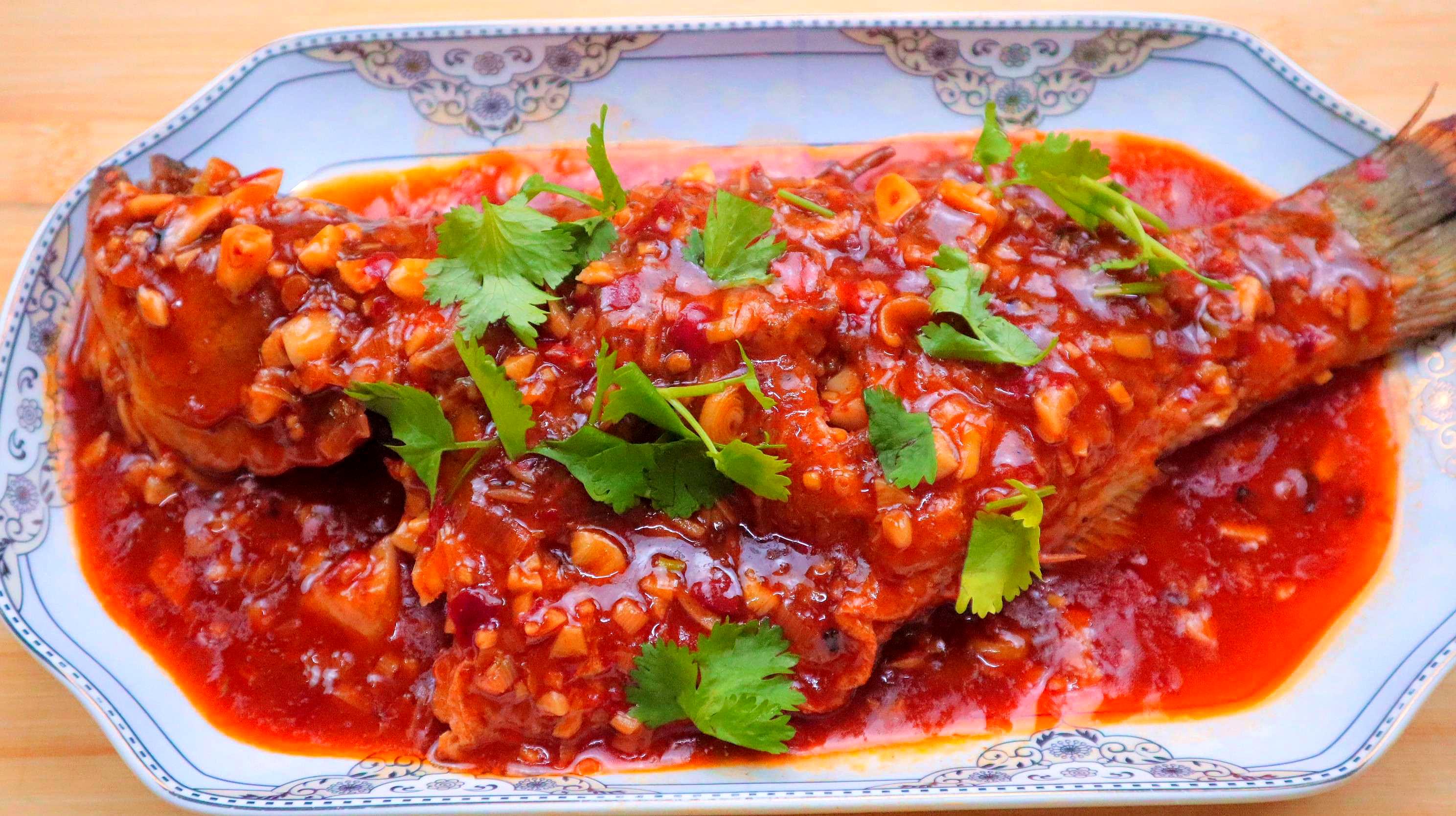 红烧长鱼的做法视频(红烧整条鱼的做法视频) 红烧长鱼的做法视频(红烧整条鱼的做法视频)