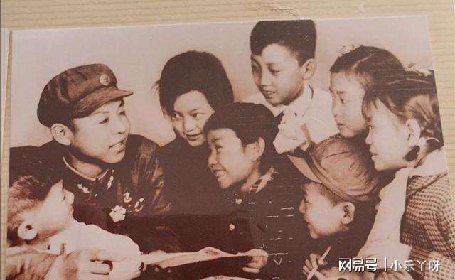 关于雷锋短视频的简单介绍